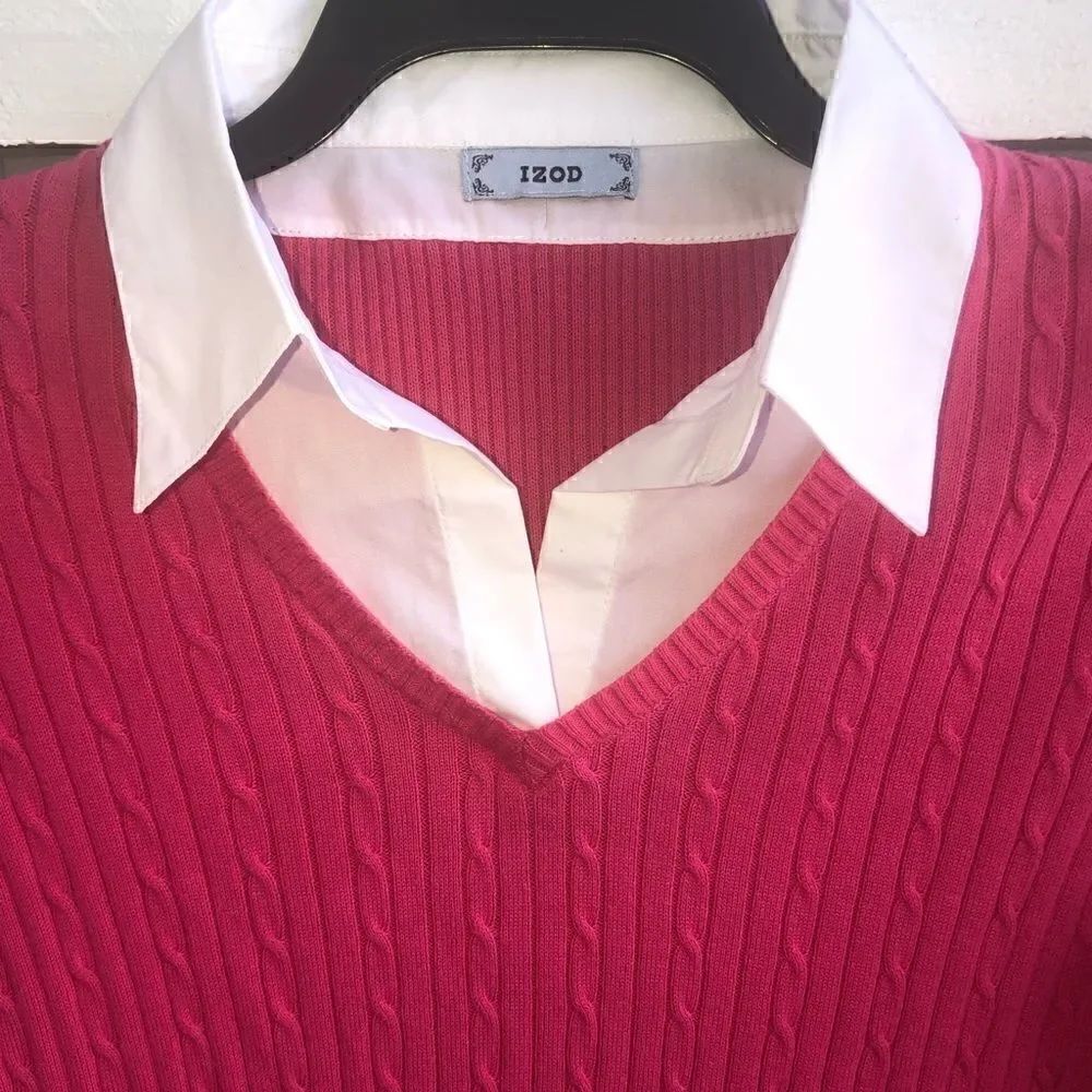 IZOD Small Women’s Preppy Fuchsia Pink Sweater With Connected Upper Whit…